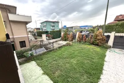 Villa in vendita, Via San Zeno, Brescia