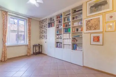 Casa in vendita, Via Correggio, Milano