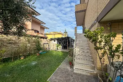 Palazzo in vendita, Via Gazzana Priaroggia, Fiumicino