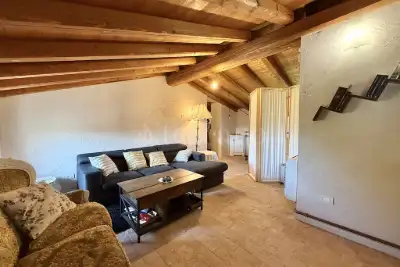 Villa in vendita, Strada Pille, Monzambano