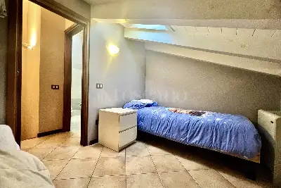 Casa in vendita, Via Giulio Cesare, Desenzano del Garda