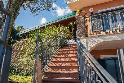 Villa in vendita, Via Lucio Piccolo, Zafferana Etnea