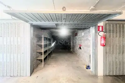 Box in vendita, Via Alberto Bergamini, Roma