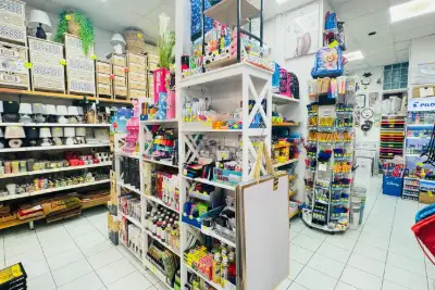 Negozio in vendita, Viale delle Provincie, Roma