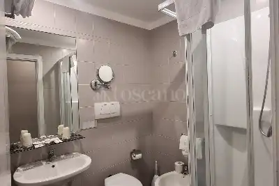 Albergo in vendita, Via Firenze, Roma