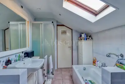 Casa in vendita, Via Dante, Marchirolo