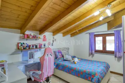 Casa in vendita, Via P. Bozzolo, Marchirolo