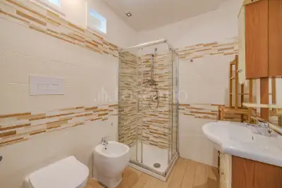 Casa in vendita, Via Federico di Donato, Roma