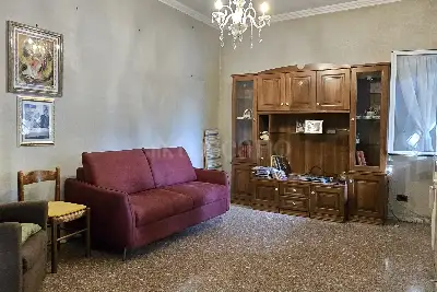 Casa in vendita, Via Costantino, Roma