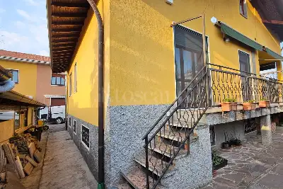 Villa in vendita, Via Monte Rosa, Fagnano Olona