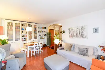 Casa in vendita, Via Plinio, Erba