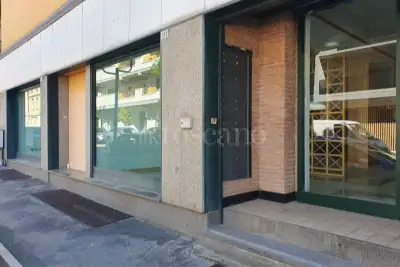 Negozio in affitto, Via Giuseppe Garibaldi, Avezzano