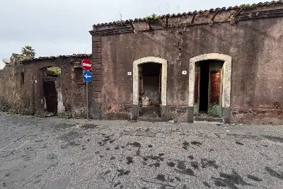 Casa Indipendente in vendita, Gravina - Piazza della Libertà, Gravina di Catania