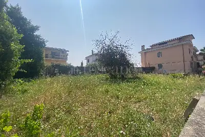 Edificabile Residenziali in vendita, Via Oleggio, Roma