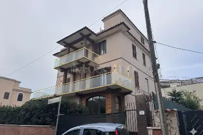 Palazzo in vendita, Via Emilia, Nettuno