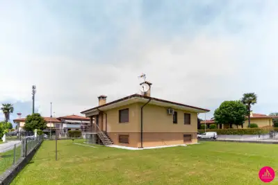 Villa in vendita, Via G. Boccaccio, Zoppola