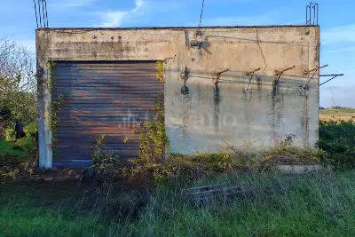 Capannone in vendita, SS16, Brindisi