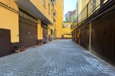 Box in affitto, Via Marco D'Agrate, Milano