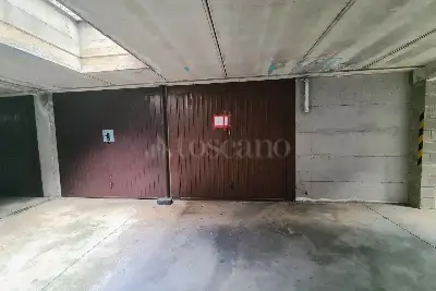 Box in vendita, Via Maroncelli 10, Monza