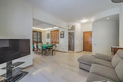 Casa in vendita, Via Vincenzo Ussani, Roma