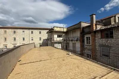 Palazzo in vendita, Via Cesare Battisti, Alatri