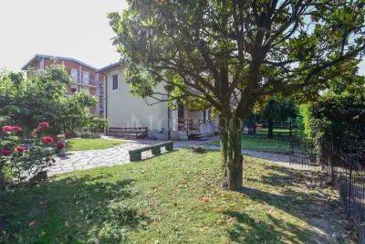 Villa Bifamiliare in vendita, Via Timavo, Como