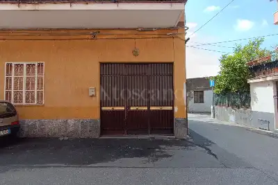 Casa Indipendente in vendita, Via Firenze, San Giovanni la Punta
