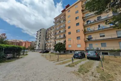 Casa in vendita, Viale Vincenzo de Filippis, Catanzaro