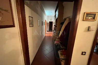 Casa in vendita, Via Ferrara, Prato