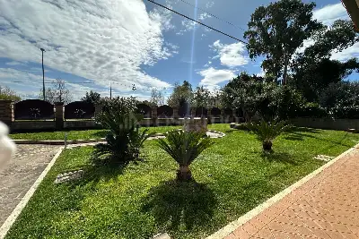 Casa Indipendente in vendita, Strada Piscina Scura, Latina
