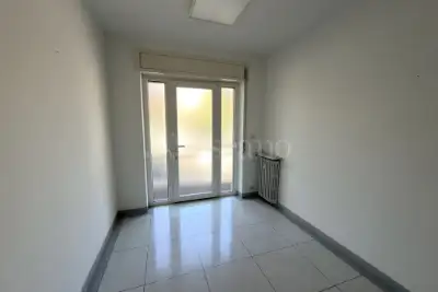 Negozio in affitto, Via Gian Carlo Camozzini, Verona