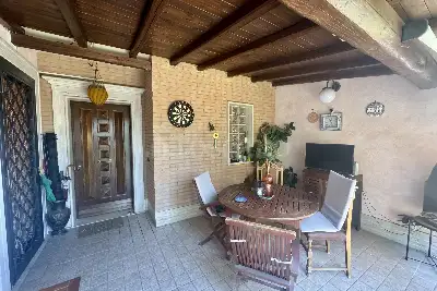 Villa in vendita, Via Torcegno, Roma