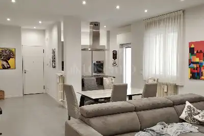 Casa in vendita, Via Mantova, Brescia