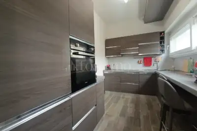 Villino a Schiera in vendita, Via dei Lillà, Anzio