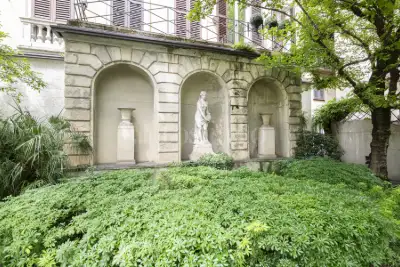Casa in vendita, Via Uberto Visconti di Modrone, Milano