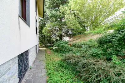 Villa in vendita, Via Manfredini, Cadorago