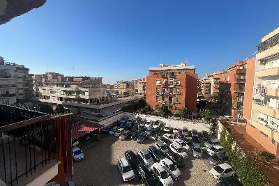 Casa in vendita, Via Francesco Grenet, Roma