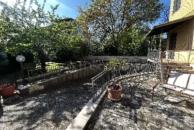 Villa in vendita, Via Roberto Paribeni, Roma