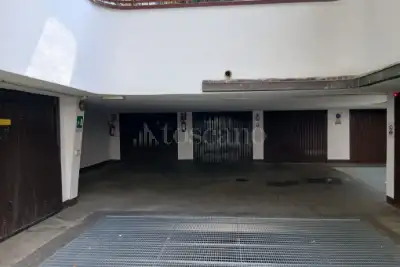 Box in vendita, Via Raffaello Sanzio 7, Milano