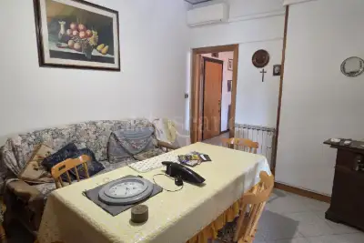 Casa in vendita, Via Francesco Donati, Roma