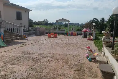 Attività Commerciale in vendita, Via Carezzano, Roma