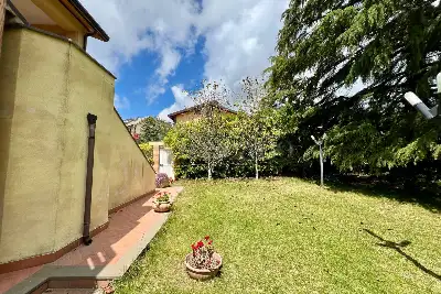 Villa Bifamiliare in vendita, Nicolosi - Ai Pini, Nicolosi