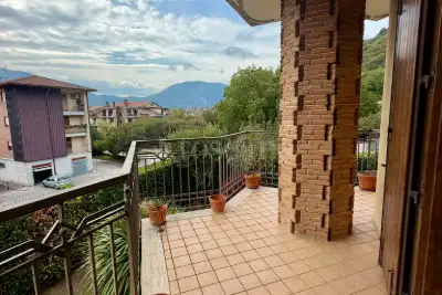 Casa in vendita, Via Traversa, Mercogliano