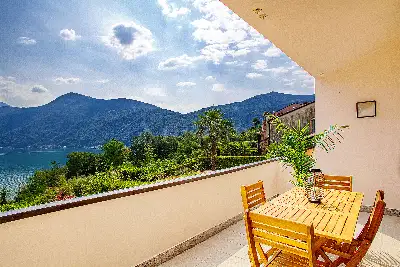 Casa in vendita, Via Casa Mora, Cuasso al Monte