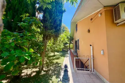 Villino a Schiera in vendita, Via della Marranella di Marino, Roma