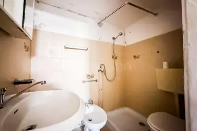 Casa Indipendente in vendita, Via Papa Giovanni XXIII 7, Luras