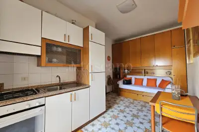 Casa in vendita, Via Mantegna, Pomezia