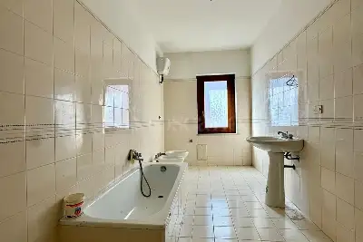 Casa in vendita, Via Garibaldi, Monteforte Irpino