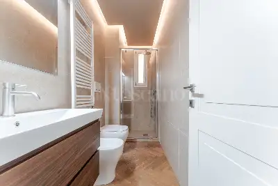 Casa in vendita, Via San Calocero, Milano