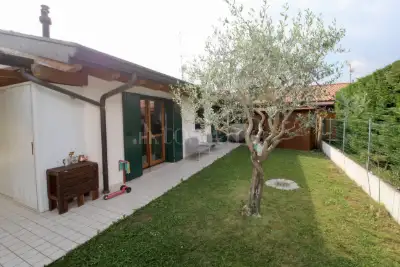 Villa in vendita, Via Camol di Brugnera, Brugnera
